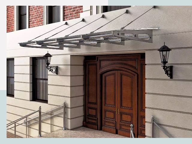 Металлические козырьки от 606 руб. в Междуреченске